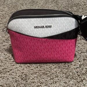 Michael Kors Crossbody Bag & Wallet